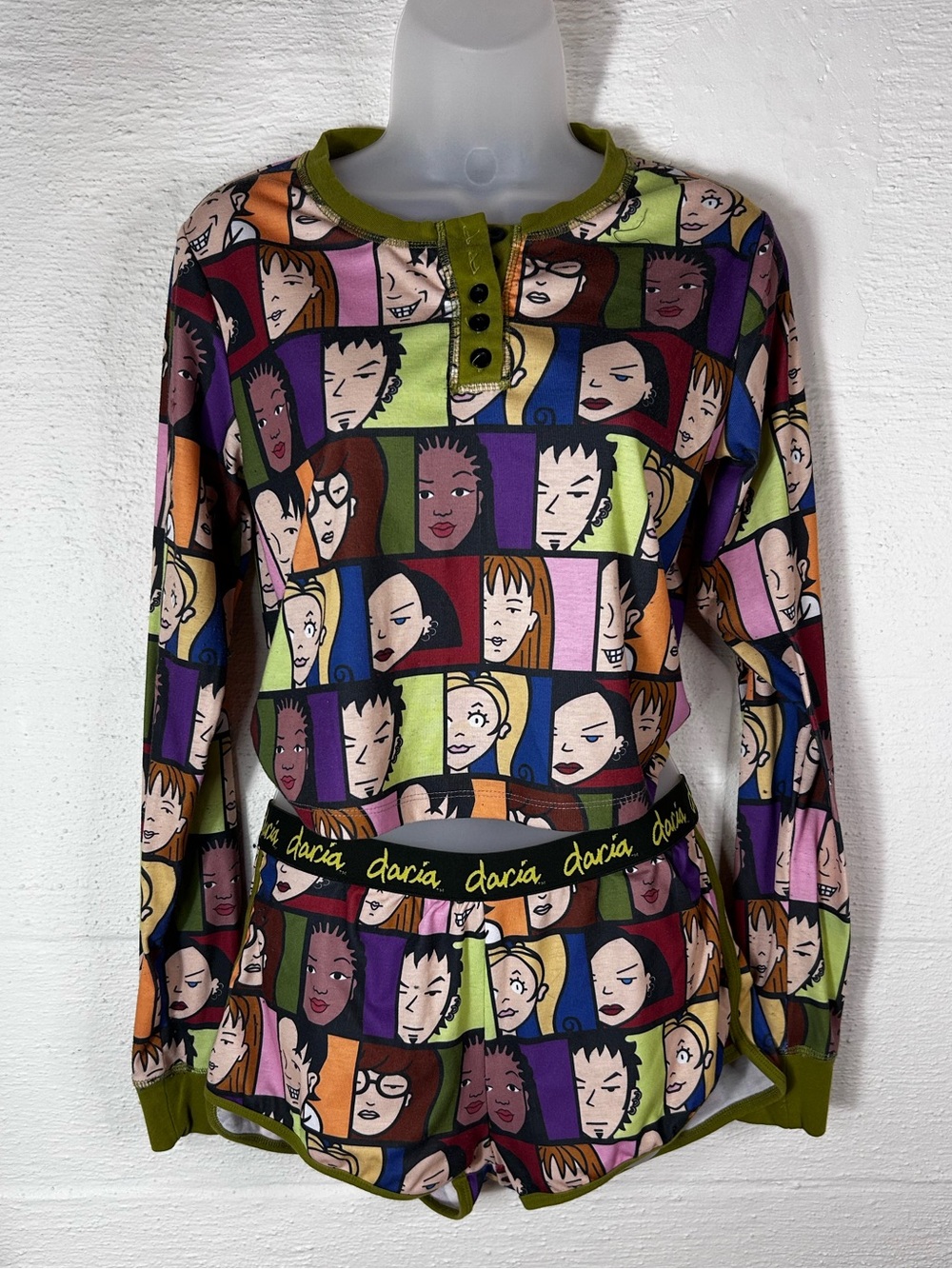 Daria sleep set